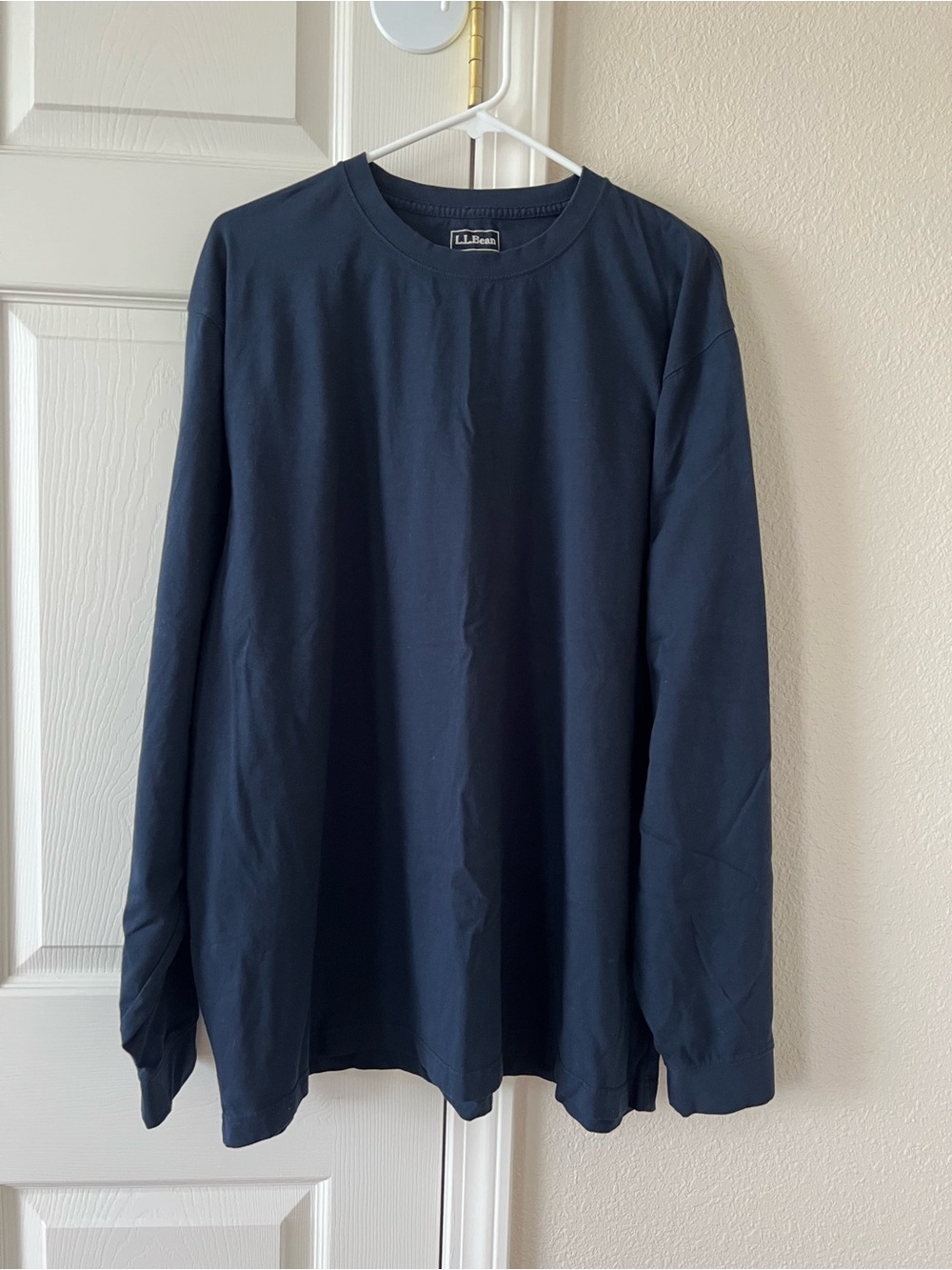 L.L.Bean Men’s Navy Long Sleeve Crewneck T-Shirt XL Traditional Fit NWOT